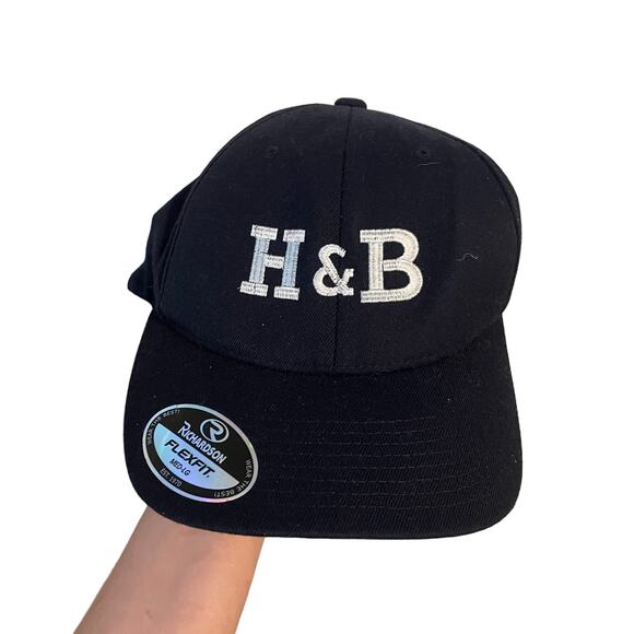 h and b fitted hat - Picture 1 of 4